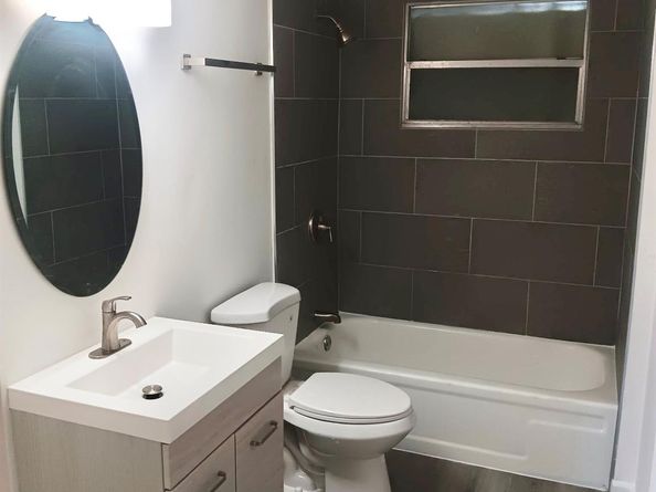 102 Royal Park Drive 3D, Oakland Park FL 33309