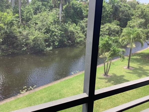 102 Royal Park Drive 3D, Oakland Park FL 33309