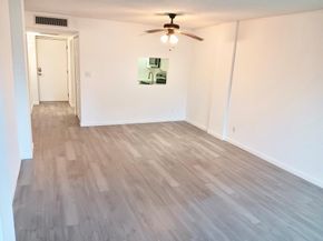 102 Royal Park Drive 3D, Oakland Park FL 33309