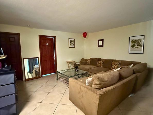 101-105 SE 26th St, Fort Lauderdale FL 33316
