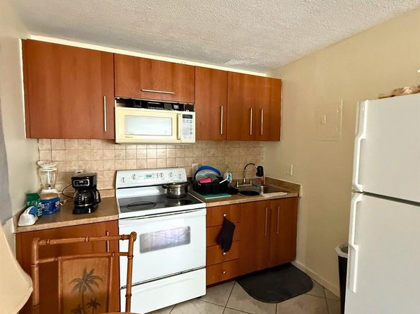101-105 SE 26th St, Fort Lauderdale FL 33316