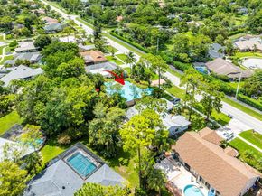 13982 Paddock Drive, Wellington FL 33414