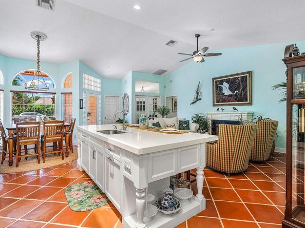 13982 Paddock Drive, Wellington FL 33414