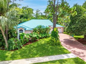 13982 Paddock Drive, Wellington FL 33414