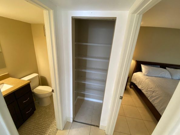 224 Chatham K, West Palm Beach FL 33417