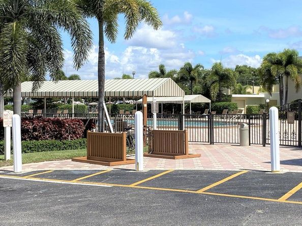 224 Chatham K, West Palm Beach FL 33417