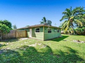 2907 Apalachee Road, Palm Springs FL 33406
