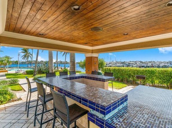 110 Yacht Club Way 104, Hypoluxo FL 33462