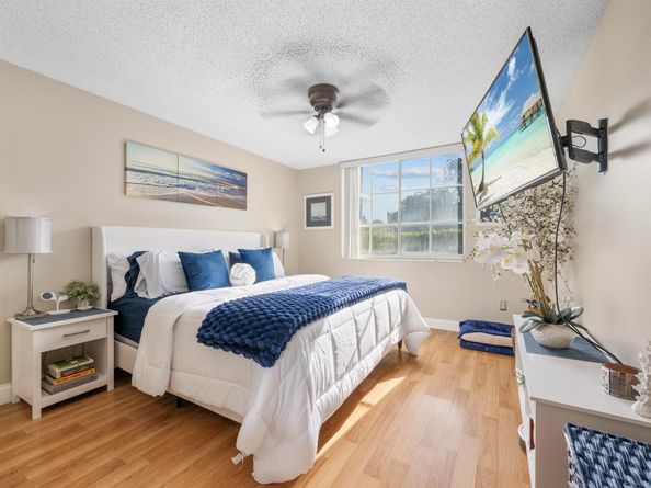 110 Yacht Club Way 104, Hypoluxo FL 33462