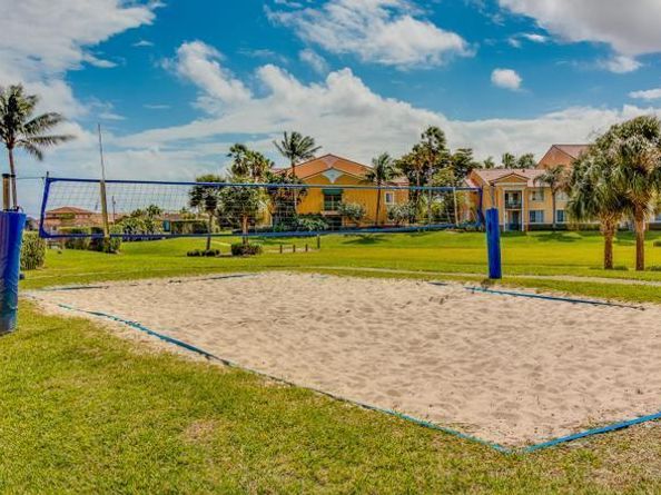 110 Yacht Club Way 104, Hypoluxo FL 33462