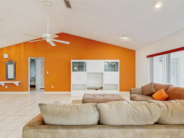 109 Rivera Ave, Royal Palm Beach FL 33411