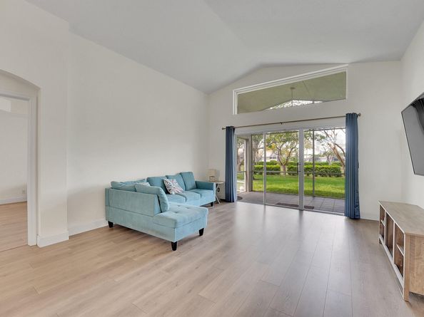 6298 Via Primo Street, Lake Worth FL 33467