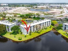 2228 N Cypress Bend Dr 210, Pompano Beach FL 33069