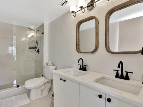 2228 N Cypress Bend Dr 210, Pompano Beach FL 33069