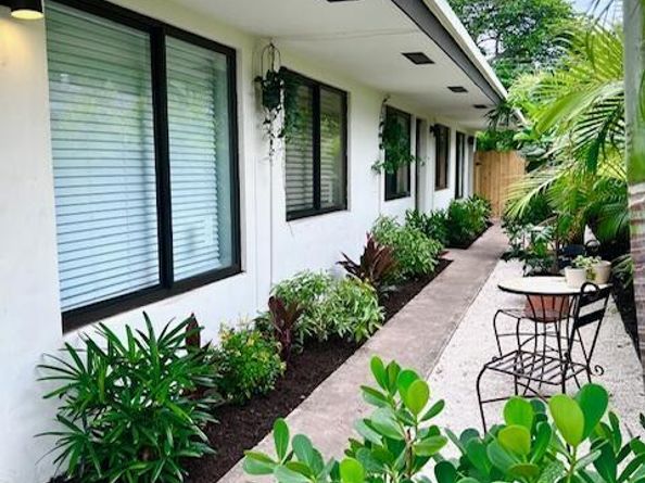 754 NE 40th Street, Oakland Park FL 33334