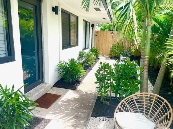 754 NE 40th Street, Oakland Park FL 33334