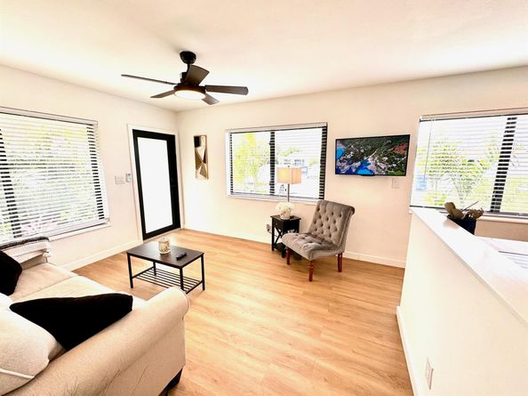 754 NE 40th Street, Oakland Park FL 33334