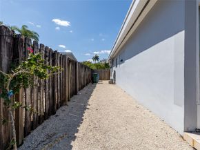 3141 Riverland Rd, Fort Lauderdale FL 33312