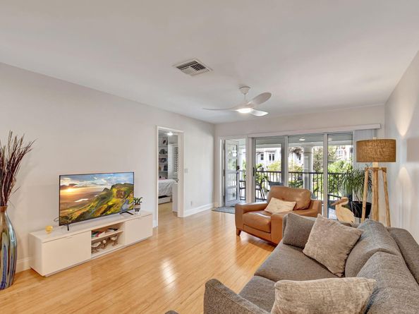201 Venetian Drive 4, Delray Beach FL 33483
