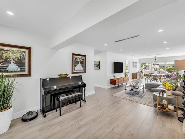 1206 Mango Isle, Fort Lauderdale FL 33315