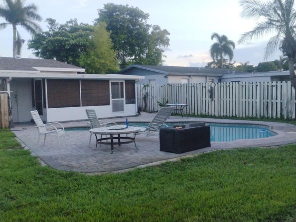 1051 SW 31st St, Fort Lauderdale FL 33315