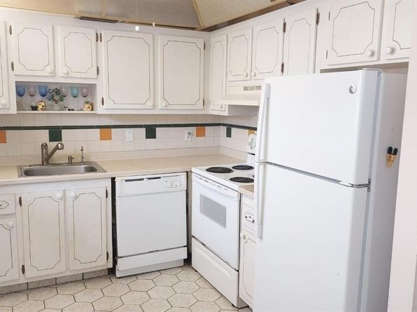 280 Saxony F 280, Delray Beach FL 33446