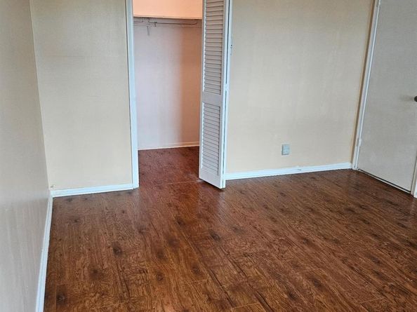 5300 Washington Street B329, Hollywood FL 33021