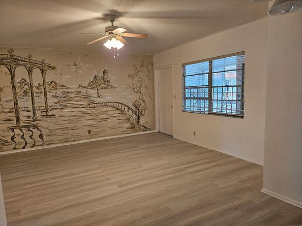 5300 Washington Street B329, Hollywood FL 33021