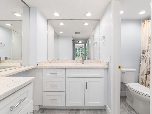 800 Cypress Grove Drive 211, Pompano Beach FL 33069
