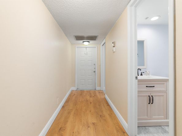 800 Cypress Grove Drive 211, Pompano Beach FL 33069