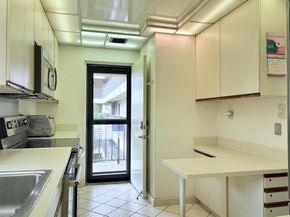 2304 S Cypress Bend Dr 515, Pompano Beach FL 33069