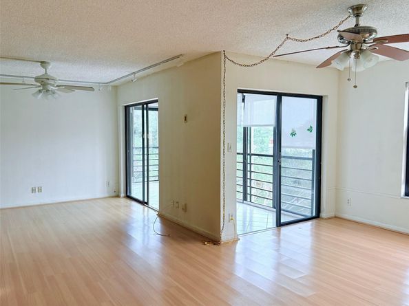 2304 S Cypress Bend Dr 515, Pompano Beach FL 33069