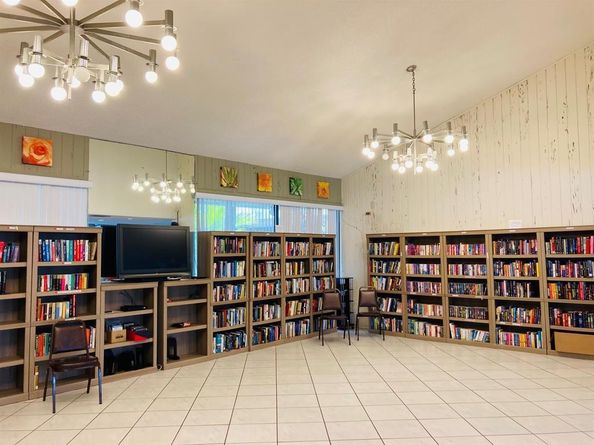 2304 S Cypress Bend Dr 515, Pompano Beach FL 33069