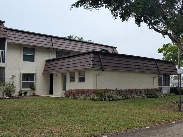 12005 Poinciana Boulevard 103, Royal Palm Beach FL 33411