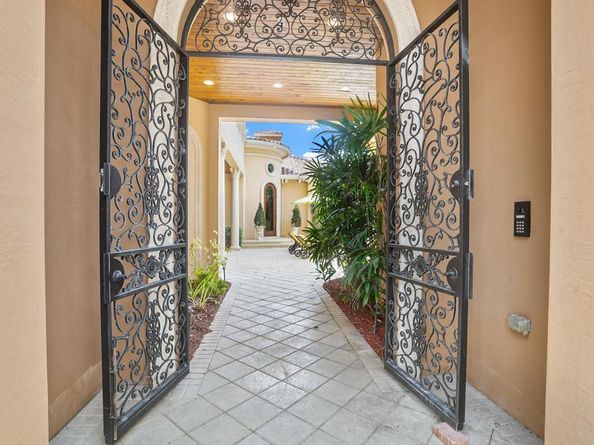 17542 Grand Este Way, Boca Raton FL 33496