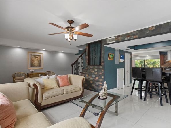 12 Cortez Way 345, Davie FL 33324