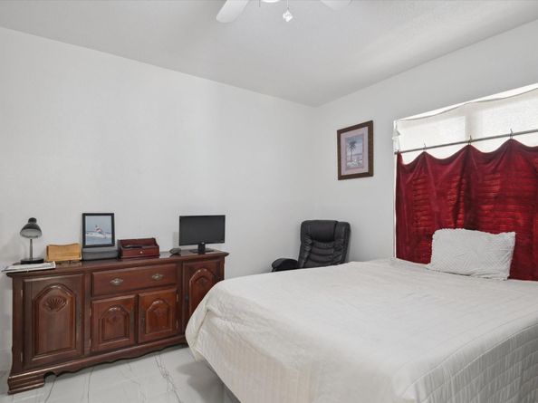 1715 SW 21st St, Fort Lauderdale FL 33315