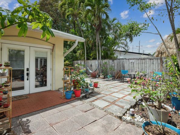 1715 SW 21st St, Fort Lauderdale FL 33315