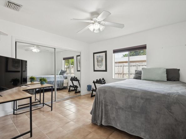 1715 SW 21st St, Fort Lauderdale FL 33315