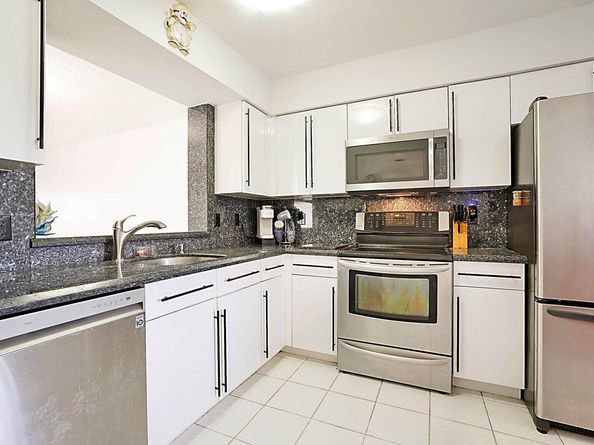 6037 Pointe Regal Circle 401, Delray Beach FL 33484