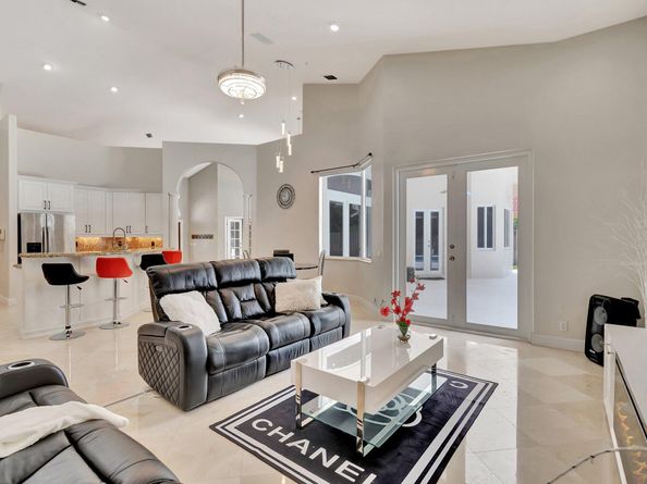 13645 Folkestone Court, Wellington FL 33414