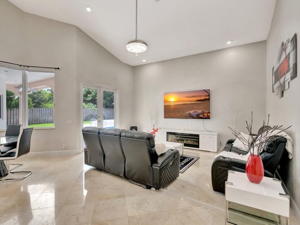 13645 Folkestone Court, Wellington FL 33414