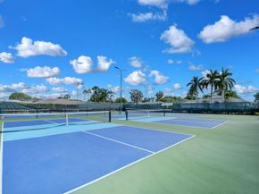 300 John F Kennedy Drive Ph5, Atlantis FL 33462