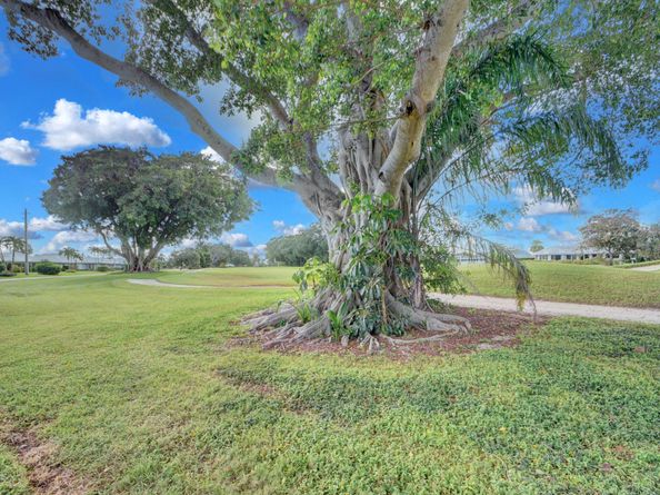 300 John F Kennedy Drive Ph5, Atlantis FL 33462