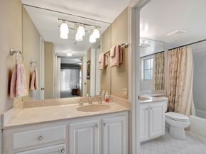 300 John F Kennedy Drive Ph5, Atlantis FL 33462