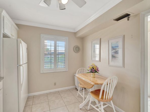 300 John F Kennedy Drive Ph5, Atlantis FL 33462