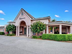 300 John F Kennedy Drive Ph5, Atlantis FL 33462