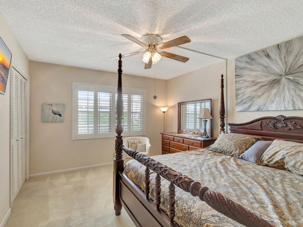 300 John F Kennedy Drive Ph5, Atlantis FL 33462