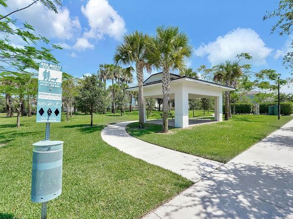 453 NW 36th Ave, Pompano Beach FL 33069