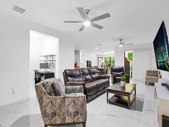453 NW 36th Ave, Pompano Beach FL 33069